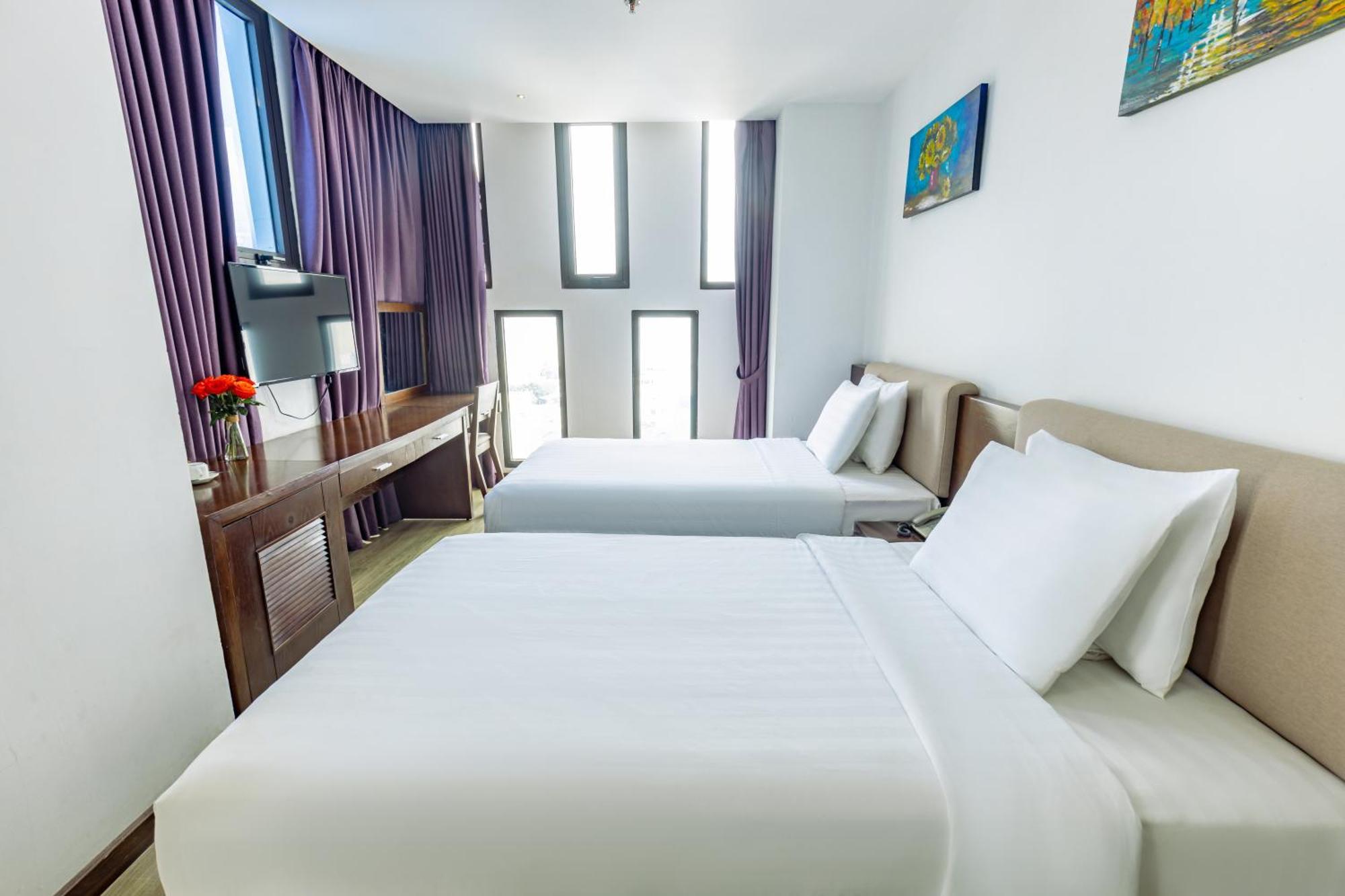 Golden Sun Hotel Danang Exterior photo