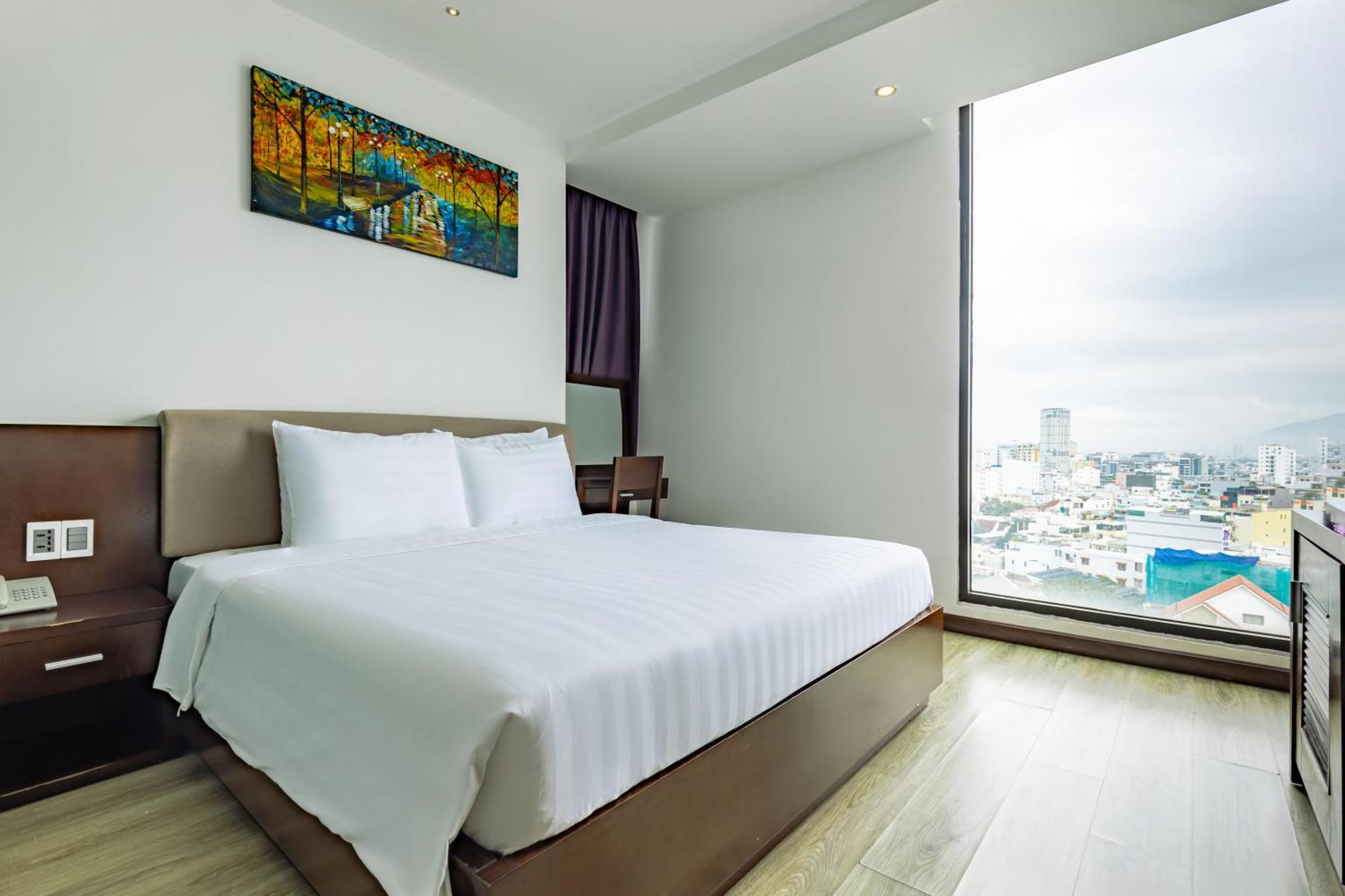 Golden Sun Hotel Danang Exterior photo